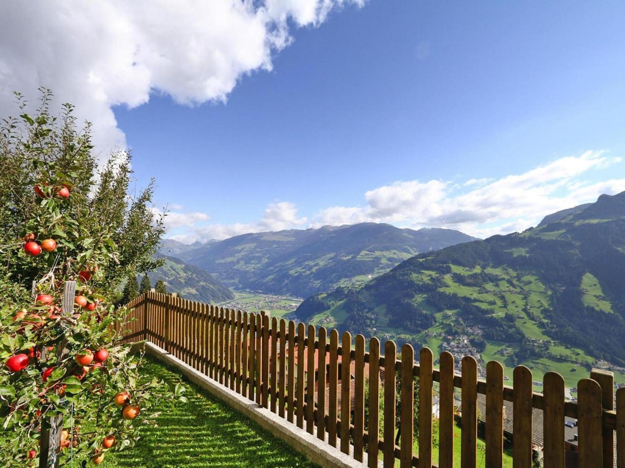 Apartment In Hippach Im Zillertal In The Mountains Muhlen  Eksteriør billede
