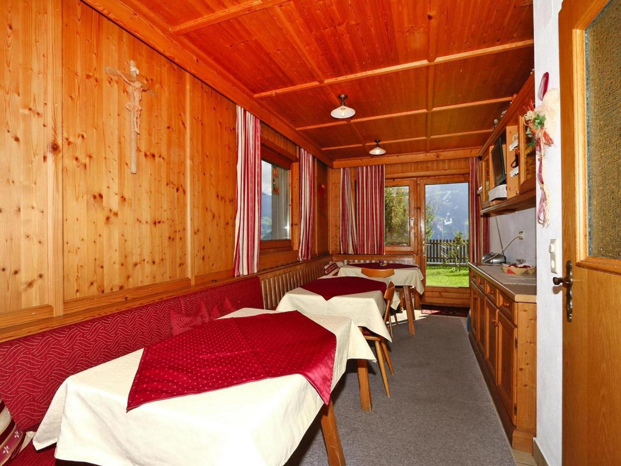 Apartment In Hippach Im Zillertal In The Mountains Muhlen  Eksteriør billede